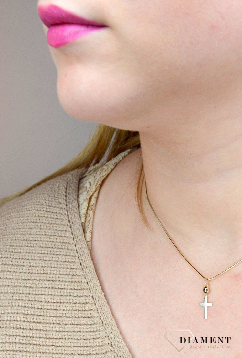 Złota zawieszka 585 krzyżyk cyrkonia ZA 5534 585.jpg